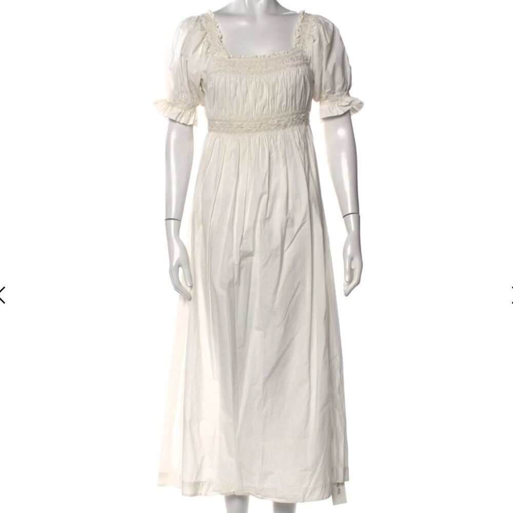 Doen Dress in White